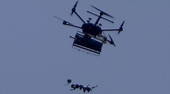 Usan dron para ‘gasear’ a manifestantes