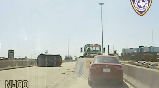 Captan impresionante accidente en Texas