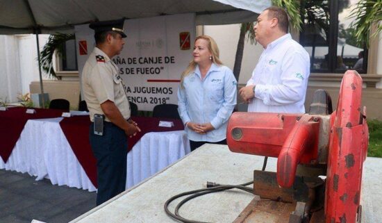 Realizan canje de armas
