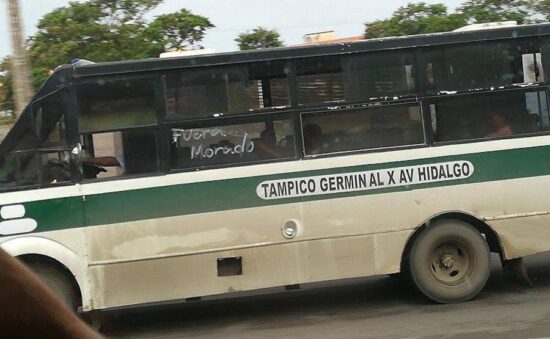 Postergan paro en el transporte