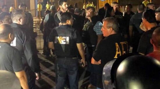 Operativo de película en Clásico Regio