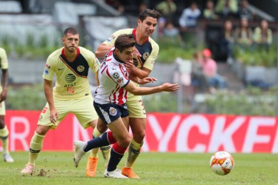 Salen Chivas vivas del Azteca