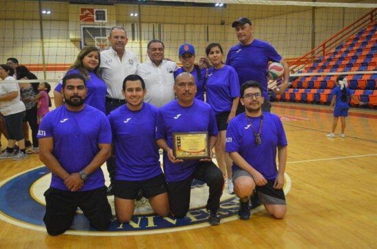 Logra bicampeonato