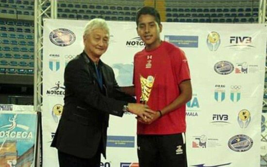 Brilla victorense en voleibol