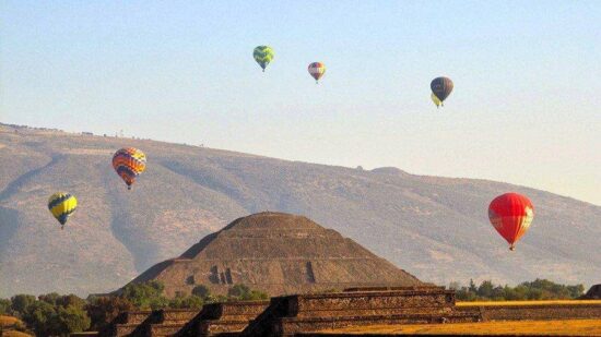 Festival Nacional del Globo en Teotihuacán