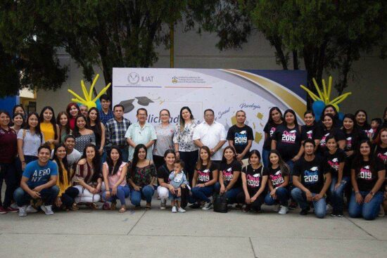 Festejan a graduados de la UAT en el Campus Victoria