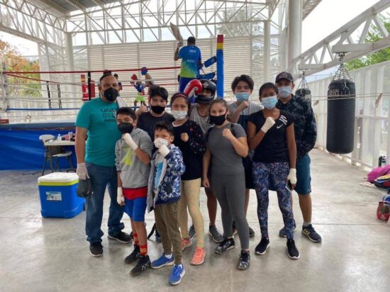Cumplen con Circuito de Box