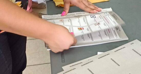 A recuento casi un 20 por ciento de paquetes electorales