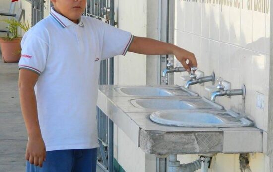Hay 70 escuelas sin agua