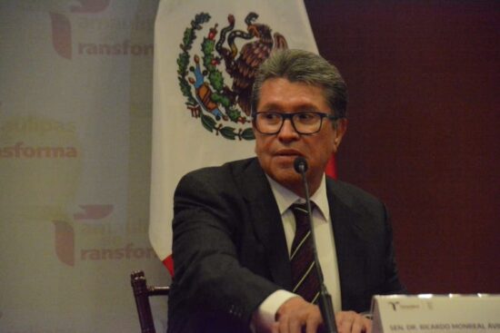 Denuncia Monreal: ‘no hay piso parejo’