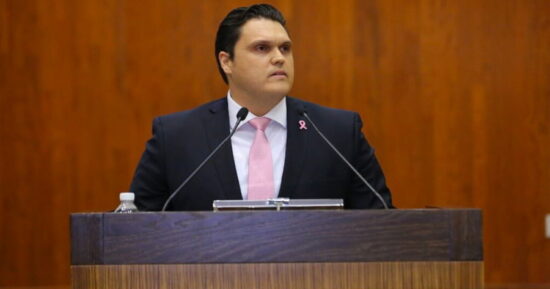Propone Morena que Congreso cite a fiscal anticorrupción