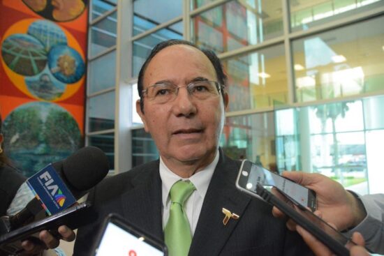 Se autorizarán 20 mil becas Avanza: Manzur