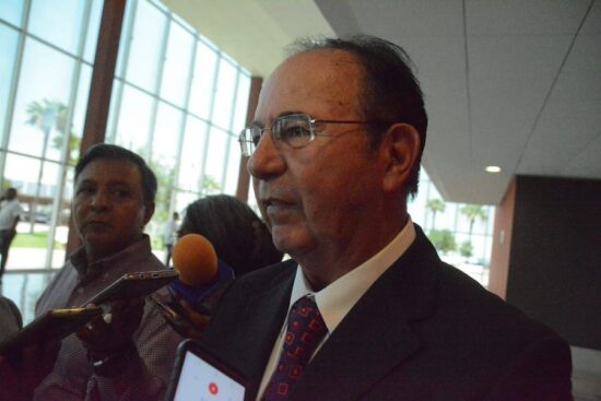 Emite SET convocatoria para becas