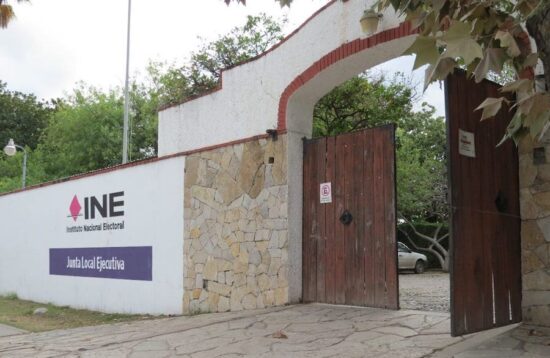 Se salvarían decenas de empleados del INE