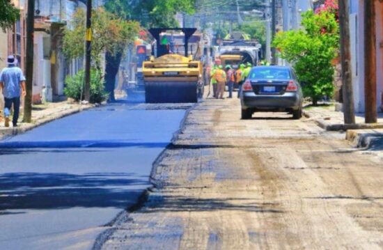 Avanzan pavimentaciones
