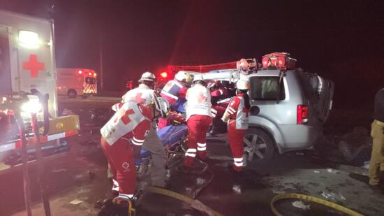 Quedan heridos tras accidente en «El cuerudo»
