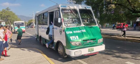 Sigue en suspenso el alza a las tarifas del transporte