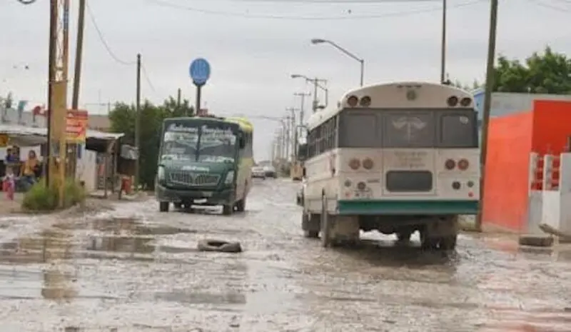 Exigen al Alcalde bacheo emergente
