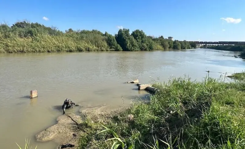 Refuerzan limpieza ante creciente en el río Bravo