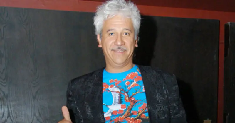 Pocholo hace broma de infarto en plena obra de teatro