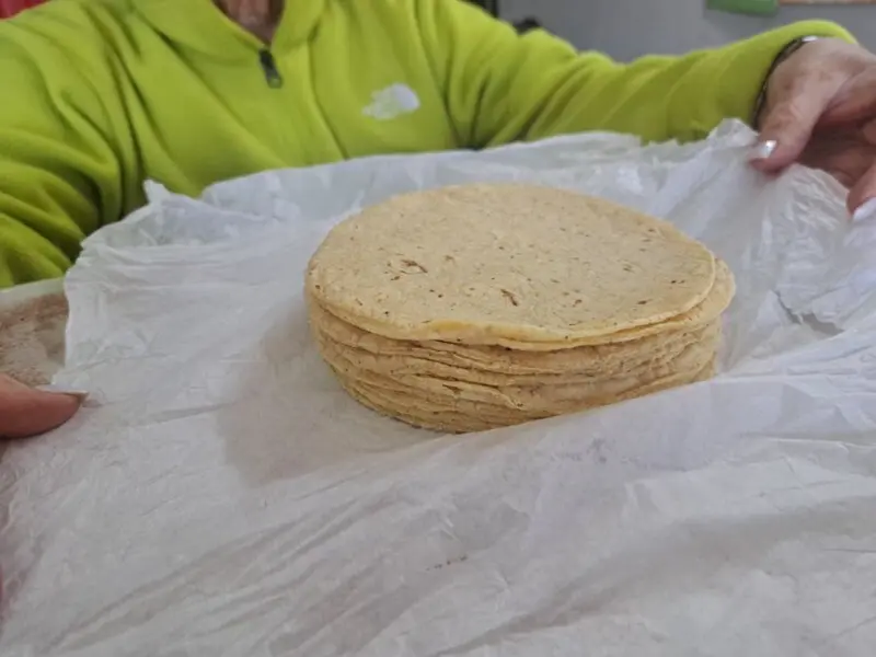 Anuncian alza a las tortillas