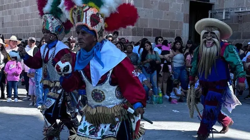 Danza, más que un baile católico, una forma de vida