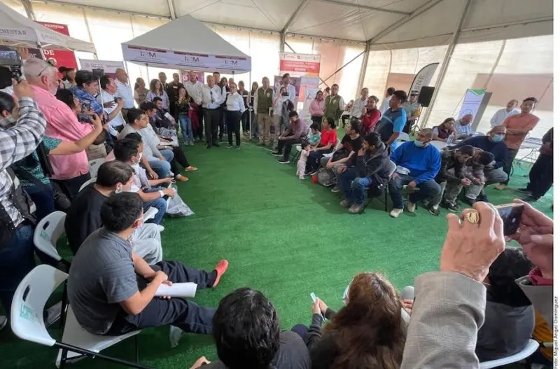 Llegan deportados a los campamentos
