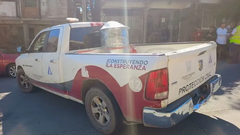 Contenedor con químicos moviliza a corporaciones