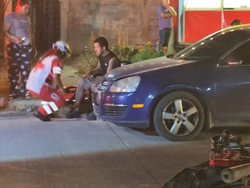 Chocan a motociclista