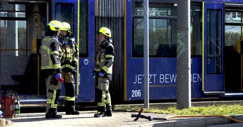 Fuego Esposa Tranvía Alemania