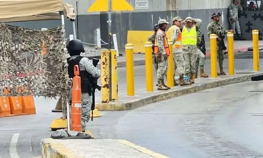 Tensión por amenaza de explosivo en cruce con EU