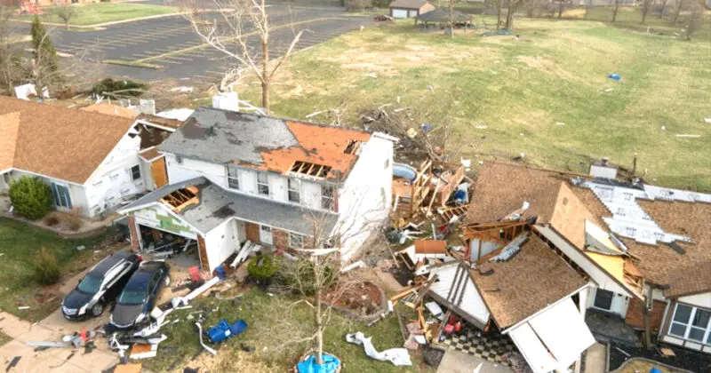 Tornados 33 Muertos Estados Unidos