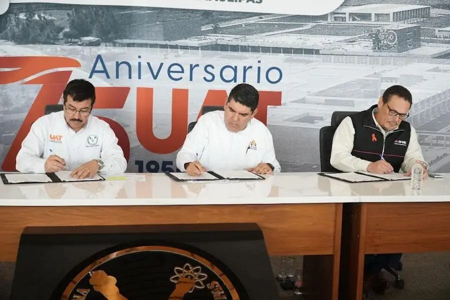 Firma UAT convenio con el INE y el Ietam