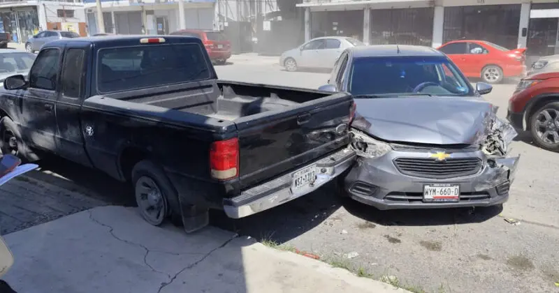 Fuerte choque deja dos lesionados