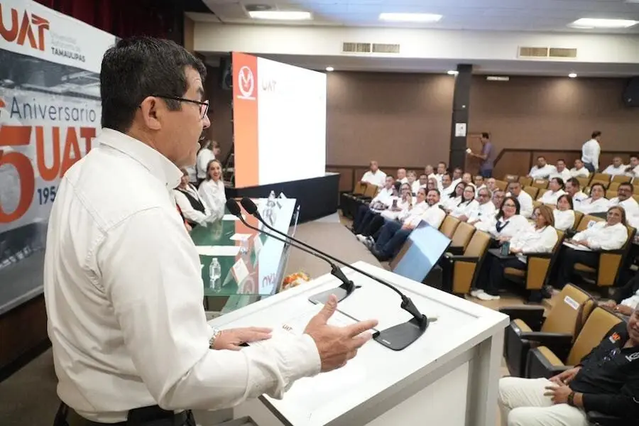 Reconoce Rector a jubilados de la UAT
