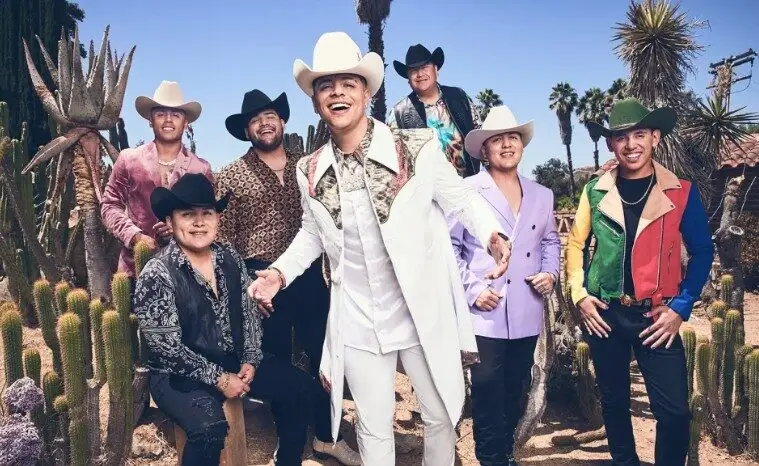 Grupo Firme dejará de tocar corridos en sus conciertos