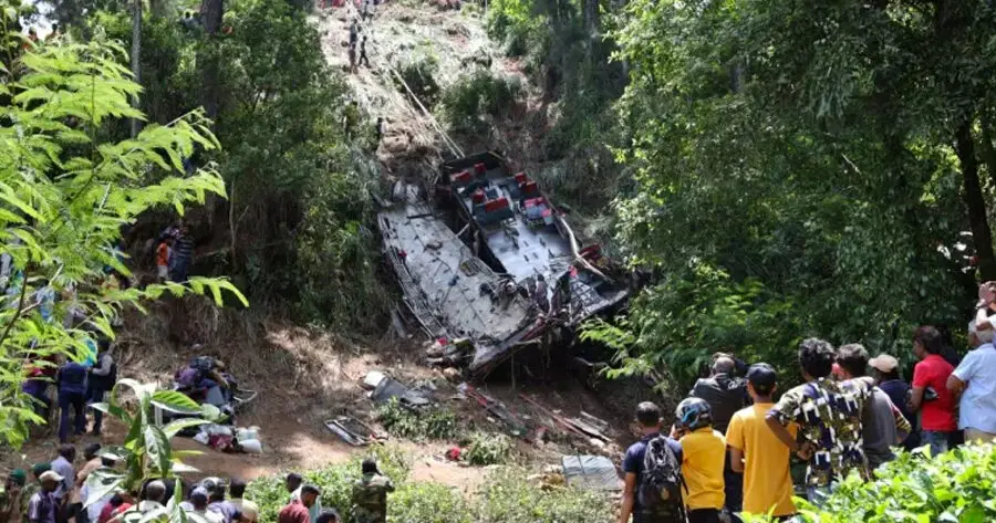 Autobús Acantilado Muertos Sri Lanka